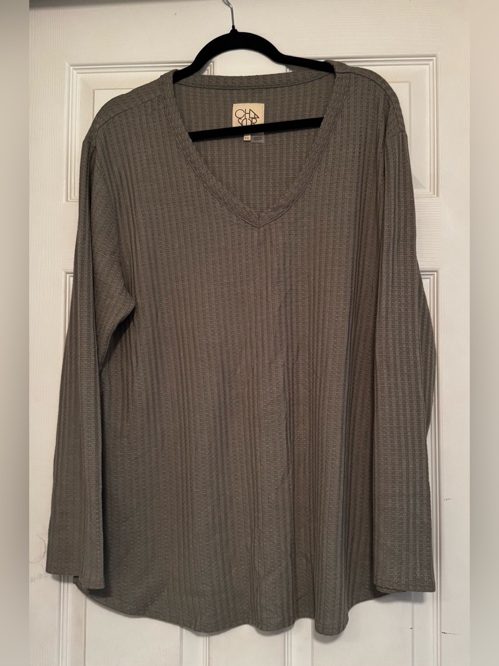 XXL Chaser Waffle Knit Long Sleeve Top WomenPlus NWOT Olive /Sage
V Neck